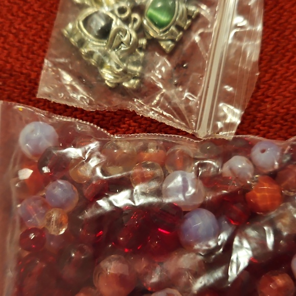 Gemstone Bead & Jewelry Making Lot - Mixed Findings & Beads Craft Supply Destash - Picture 11 of 12